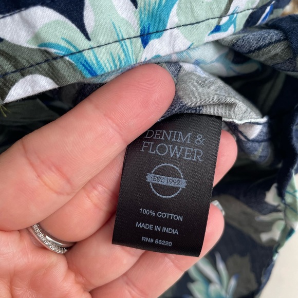 Denim & Flower Men Short Sleeve Shirt - Picture 4 of 8